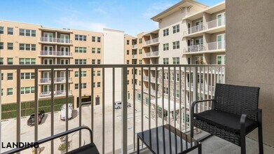 1216 N Atlantic Ave, Unit 404 in Daytona Beach, FL - Building Photo - Building Photo
