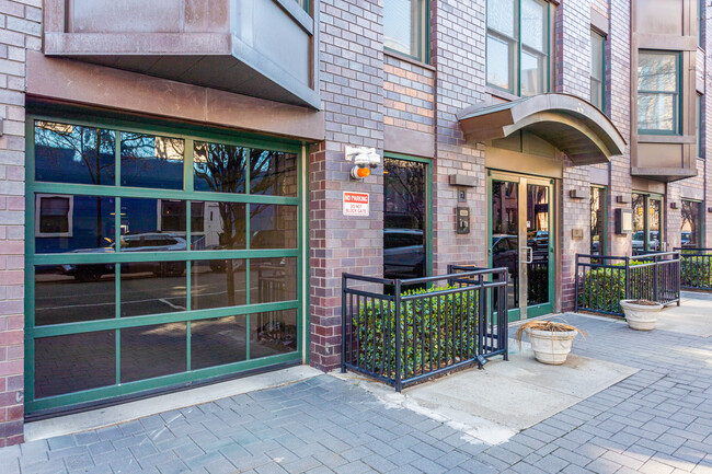 87 Jackson St in Hoboken, NJ - Building Photo - Building Photo