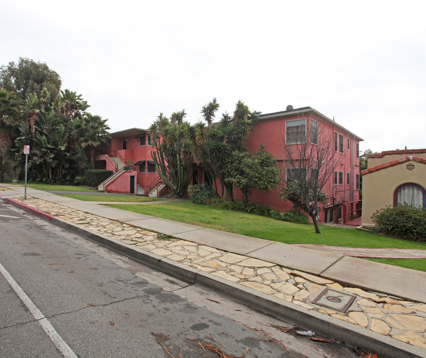 4114-4124 Franklin Ave in Los Angeles, CA - Building Photo