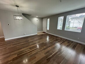 2350 Simmons St in Dupont, WA - Building Photo - Building Photo