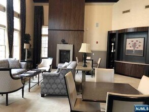 3201 The Plaza in Tenafly, NJ - Building Photo - Building Photo