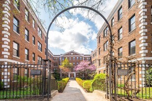 64 Queensberry St in Boston, MA - Building Photo