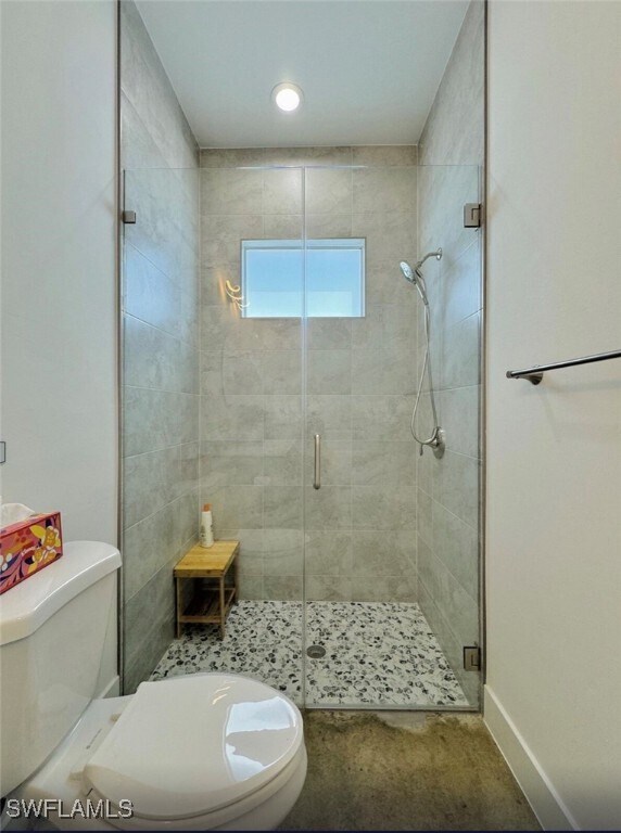 property at 2479 Shadowlawn Dr