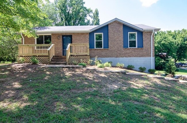 property at 7107 Sweetgum Rd