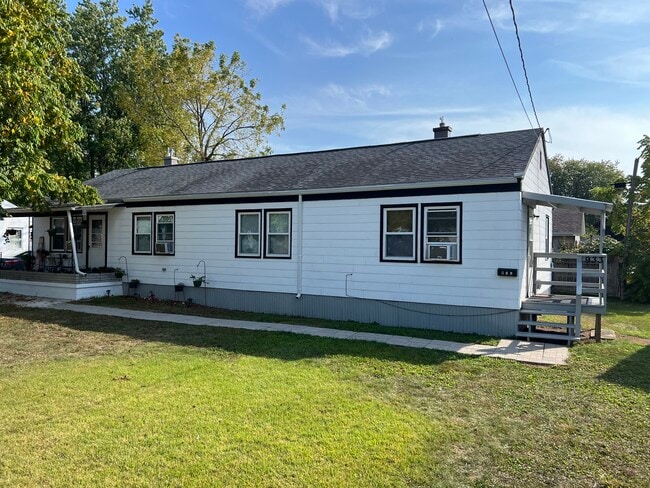 933 S 36th St, Unit 933 S 36th St