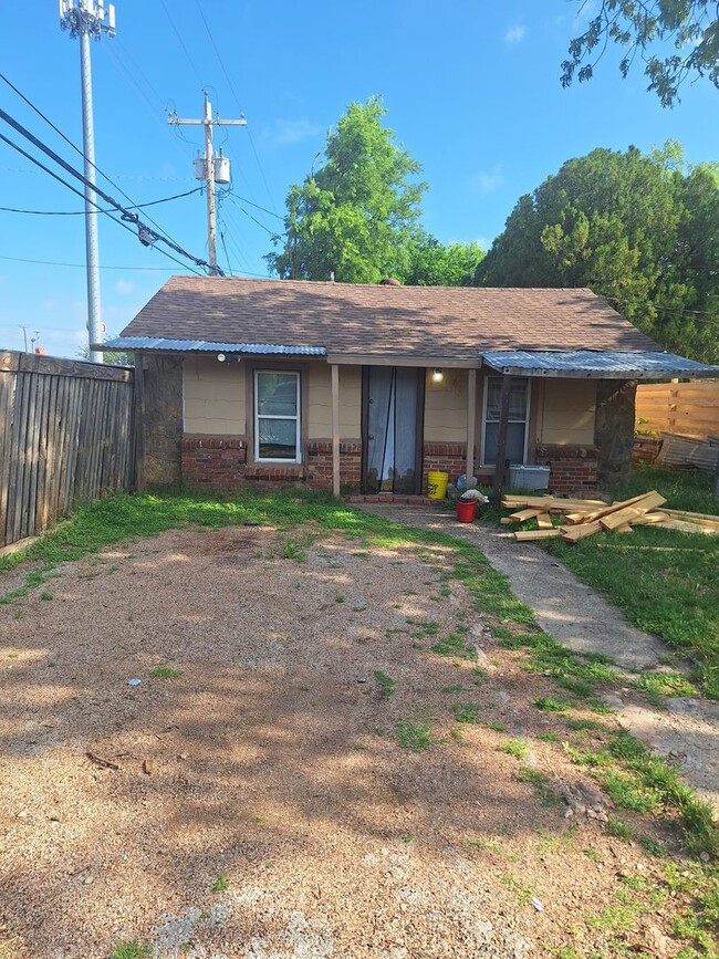 property at 2910 S 15th St