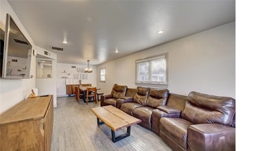 1100 Worchester St in Aurora, CO - Building Photo - Building Photo