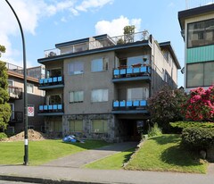 2266 W 2nd Ave in Vancouver, BC - Building Photo