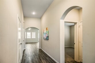 1866 Kenley Wy in Alvin, TX - Building Photo - Building Photo