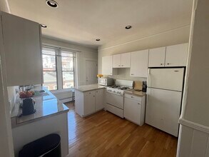 19 Cortes St in Boston, MA - Building Photo - Building Photo