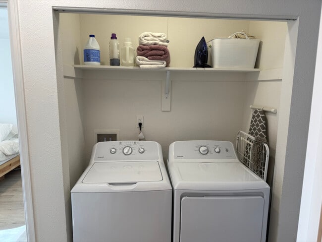 1752 Azalea Dr in Fort Collins, CO - Foto de edificio - Building Photo