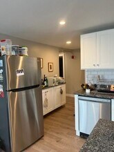 14 Phillips St in North Kingstown, RI - Building Photo - Building Photo