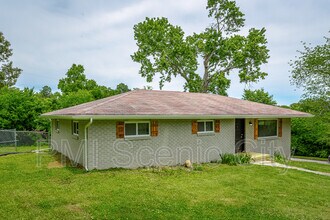 1375 Orbit Dr in Chattanooga, TN - Building Photo - Building Photo