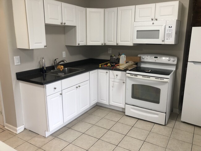 203 DeKalb St, Unit 2