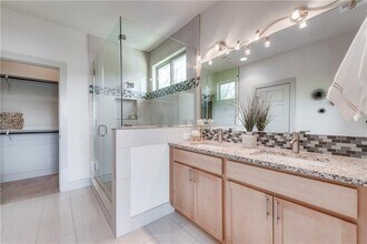 900 Banister Ln, Unit H in Austin, TX - Building Photo - Building Photo