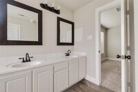 10527 Friars Hill photo'