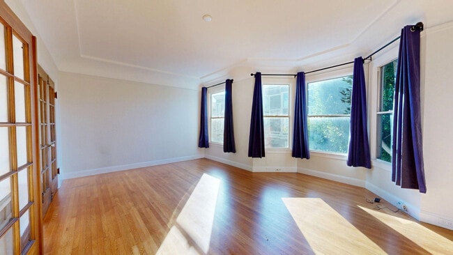 285 Bartlett St in San Francisco, CA - Building Photo - Building Photo