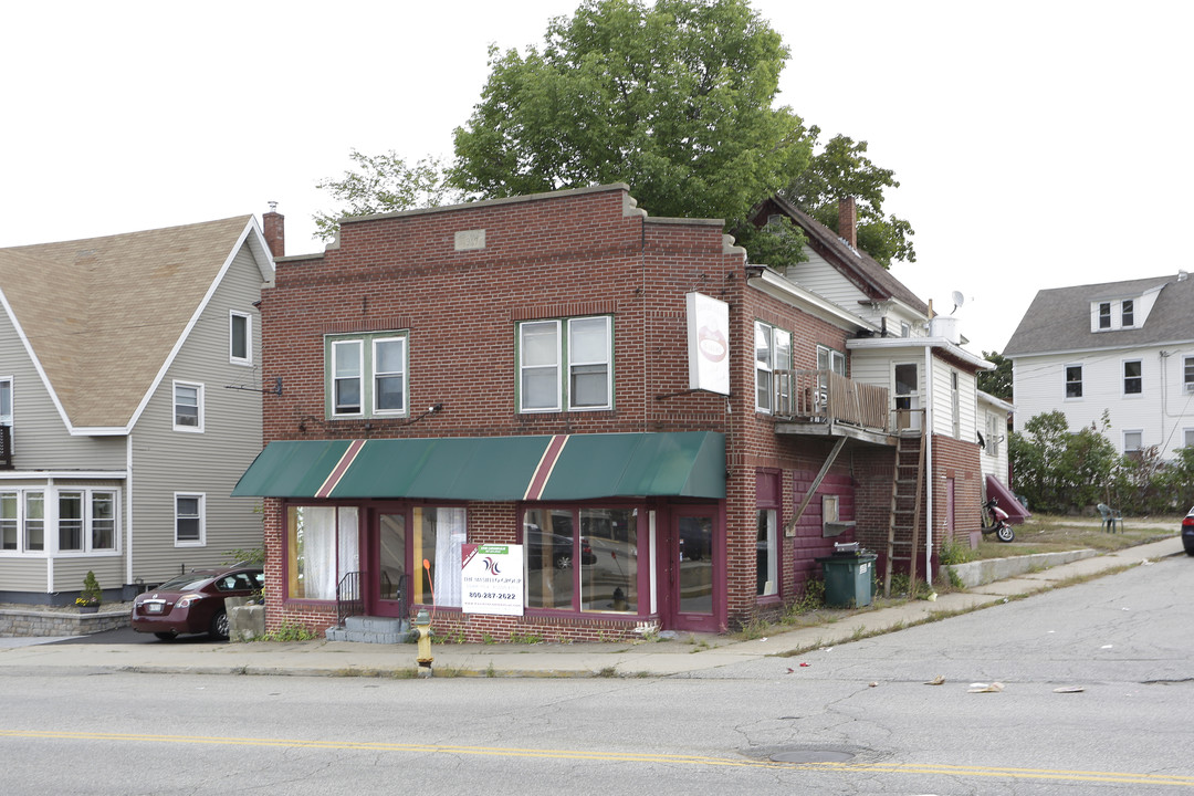 41 Washington St in Sanford, ME - Foto de edificio