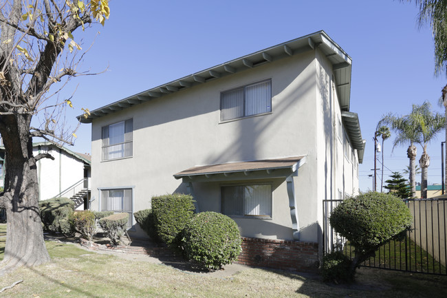 129 N Lewis St in Orange, CA - Building Photo - Building Photo