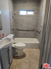 4211 Halldale Ave in Los Angeles, CA - Building Photo - Building Photo