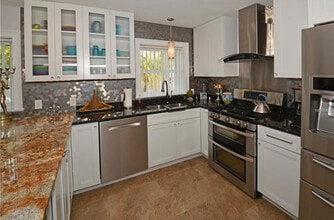 7020 Mango Ave S in St. Petersburg, FL - Building Photo - Building Photo