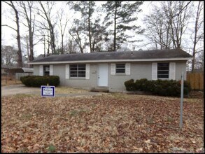 9200 Tedburn Cir in Little Rock, AR - Building Photo - Building Photo