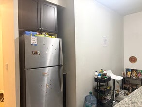 349 Rathburn Rd W in Mississauga, ON - Building Photo - Building Photo