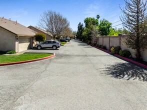 Forest Green in Tracy, CA - Building Photo - Building Photo