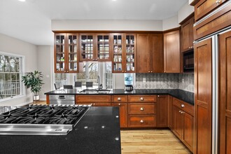 105 Hardscrabble Lake Dr in Chappaqua, NY - Building Photo - Building Photo