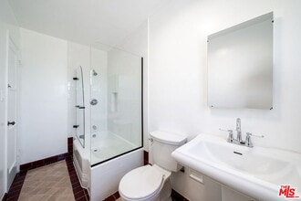 823 Highland Ave in Glendale, CA - Building Photo - Building Photo