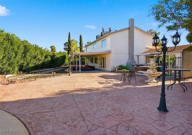 property at 3182 Moonflower Dr