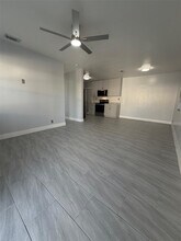 1966 NE 177th St in North Miami Beach, FL - Building Photo - Building Photo