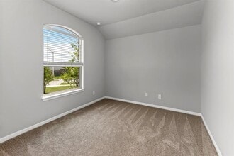 100 Grouger Cv in Leander, TX - Building Photo - Building Photo