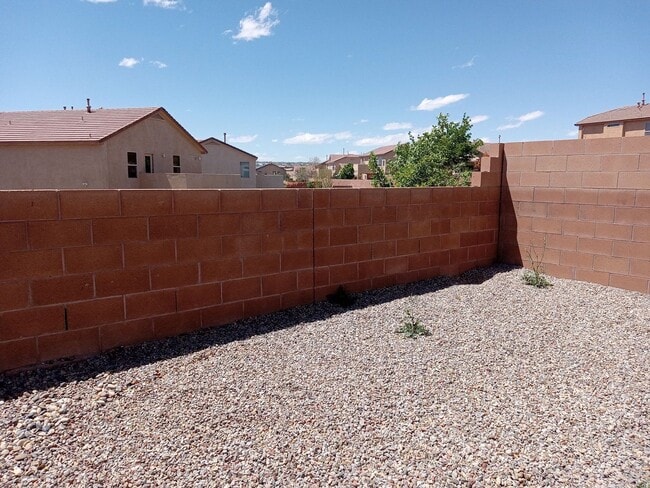 2144 Vista de Colinas Dr SE in Rio Rancho, NM - Building Photo - Building Photo