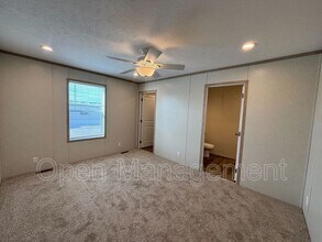 725 S 12th St in Bismarck, ND - Building Photo - Building Photo