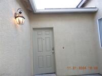 4840 White Jade St in North Las Vegas, NV - Foto de edificio - Building Photo