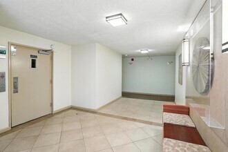 1171 Compass Ln in Foster City, CA - Foto de edificio - Building Photo