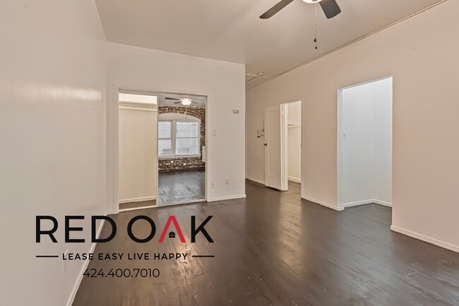 property at 854 S Oxford Ave