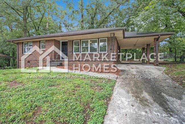 2760 Dearwood Dr SW in Atlanta, GA - Building Photo - Building Photo