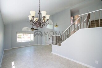 18225 N 46th St in Phoenix, AZ - Building Photo - Building Photo