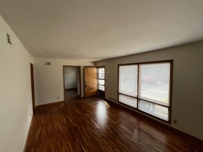 120 N Joann St in Wichita, KS - Building Photo - Building Photo