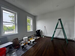 149 Zabriskie St in Jersey City, NJ - Building Photo - Building Photo