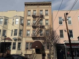 202 48th St in Union City, NJ - Building Photo