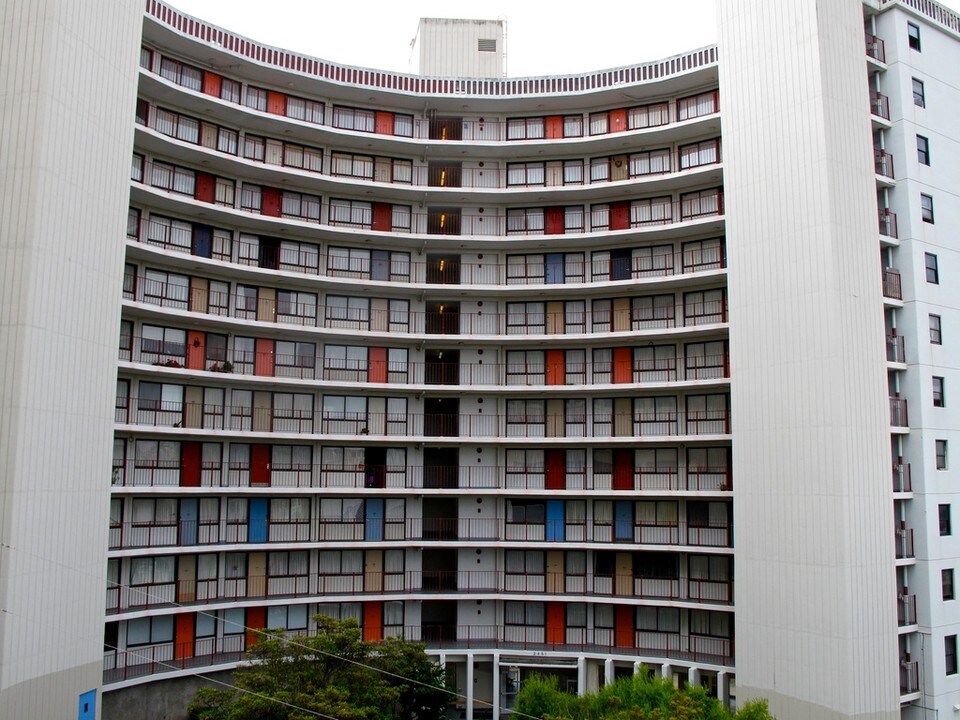 JFK Tower Apartments in San Francisco, CA - Building Photo