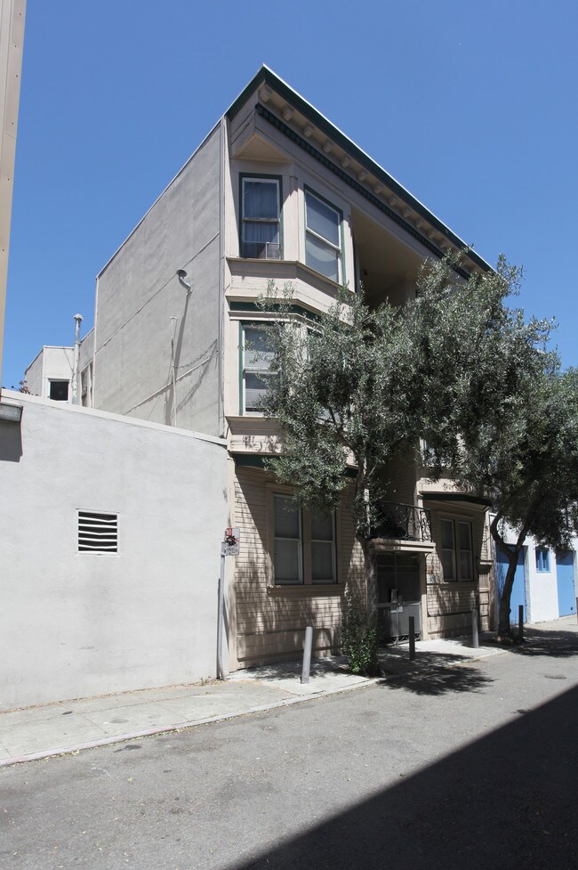 1084 Natoma St in San Francisco, CA - Building Photo - Building Photo