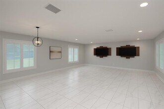4107 Hudson Way in Tampa, FL - Building Photo - Building Photo