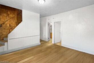 511 Brown St in Akron, OH - Building Photo - Building Photo