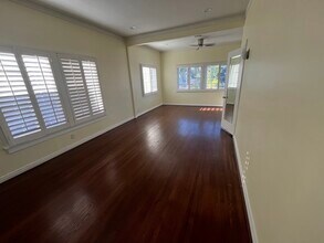 5761 W Olympic Blvd in Los Angeles, CA - Building Photo - Building Photo