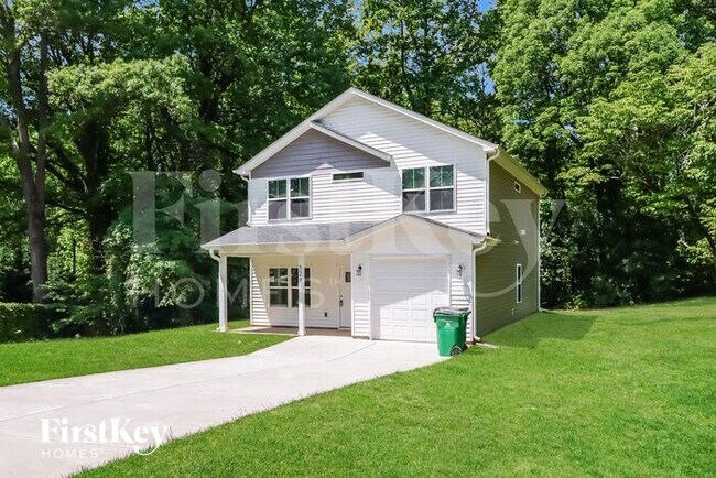 528 Carole Ln in Charlotte, NC - Building Photo - Building Photo