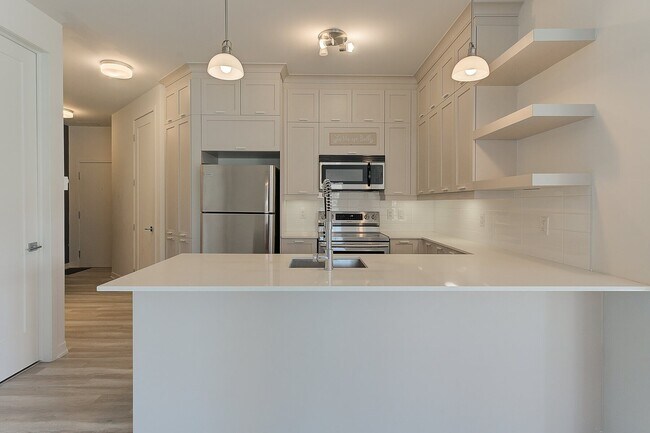 8265 Rue de Londres in Brossard, QC - Building Photo - Building Photo
